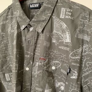 Vans Off The Wall • NWT • men’s xl • button up
